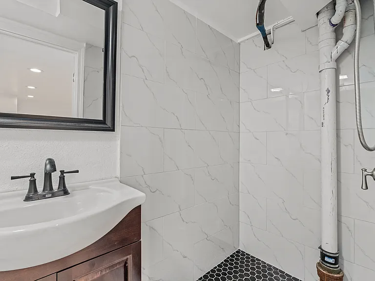 6355 Crestview Dr — Photo 16