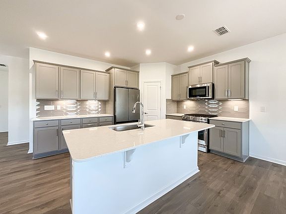 2nd image of 11157 Godwit Ln