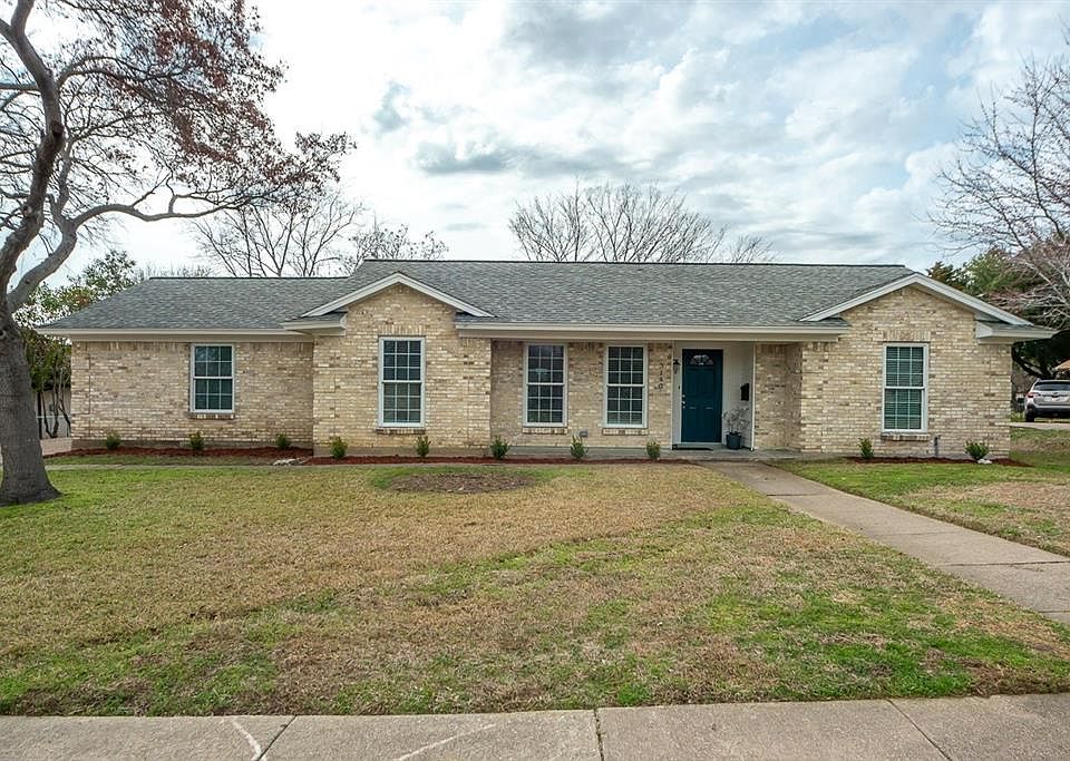 1st image of 3140 Brookhaven Club Dr