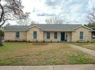 3140 Brookhaven Club Dr, Farmers Branch, TX 75234
