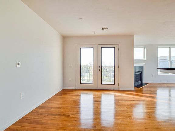 3rd image of 8201 Mayo Dr Unit 302
