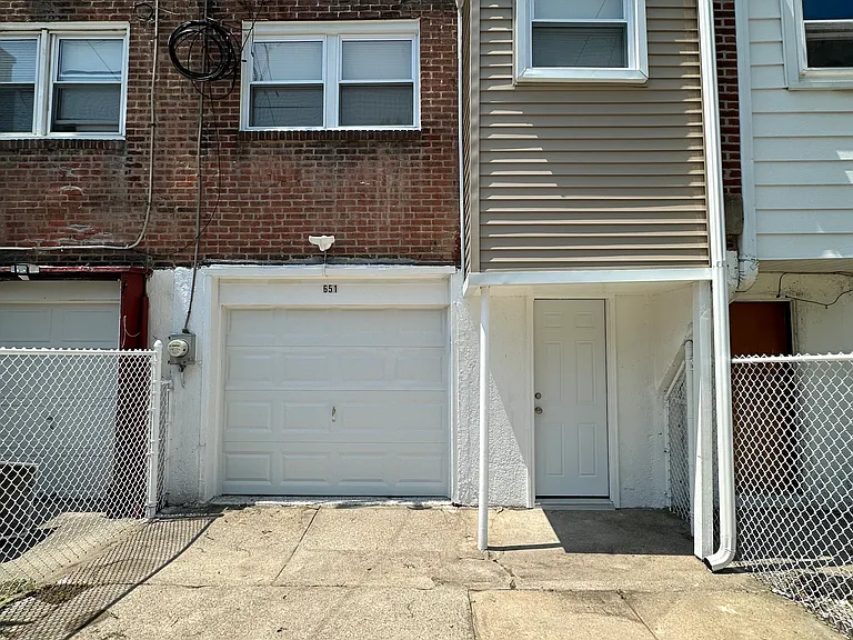 651 Copley Rd — Photo 17