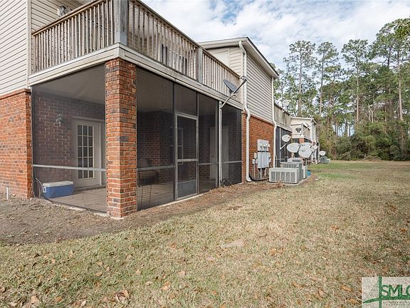 3rd image of 111 Camellia Court