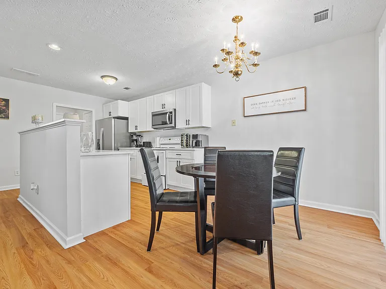 6110 Brookechase Ln — Photo 8