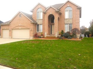 17209 Invitational Dr, Macomb, MI 48042