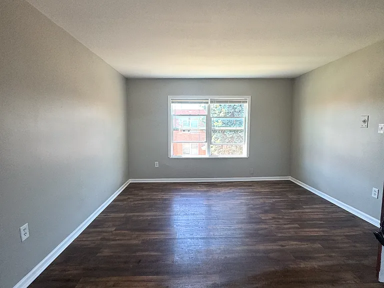 2719 E 165th St #5 — Photo 5