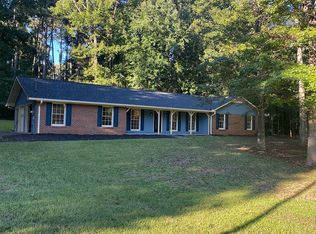 155 Firethorn Ln, Fayetteville, GA 30215