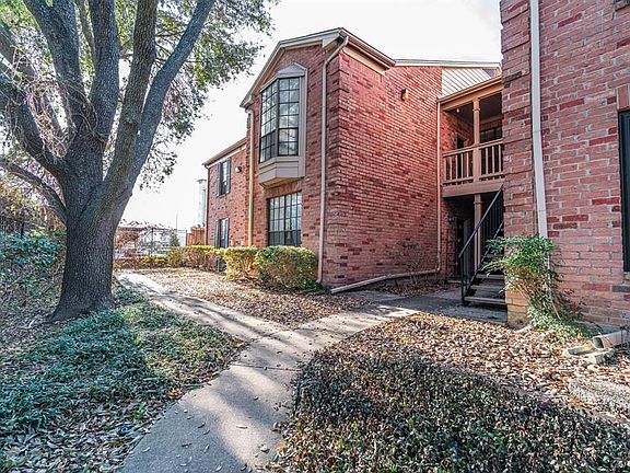 2nd image of 2255 Braeswood Park Dr APT 258