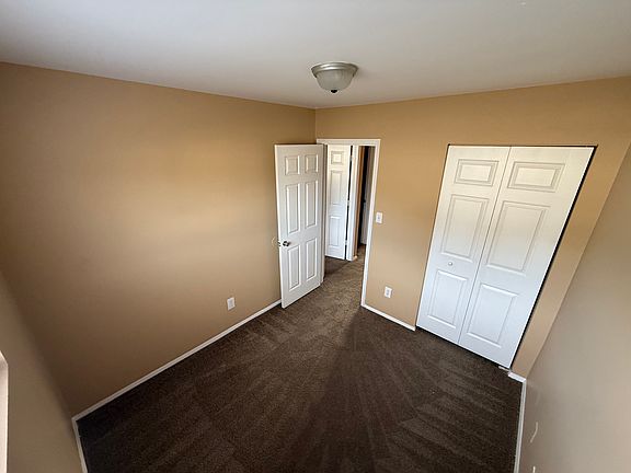 4th image of 155 E Jenness Ln