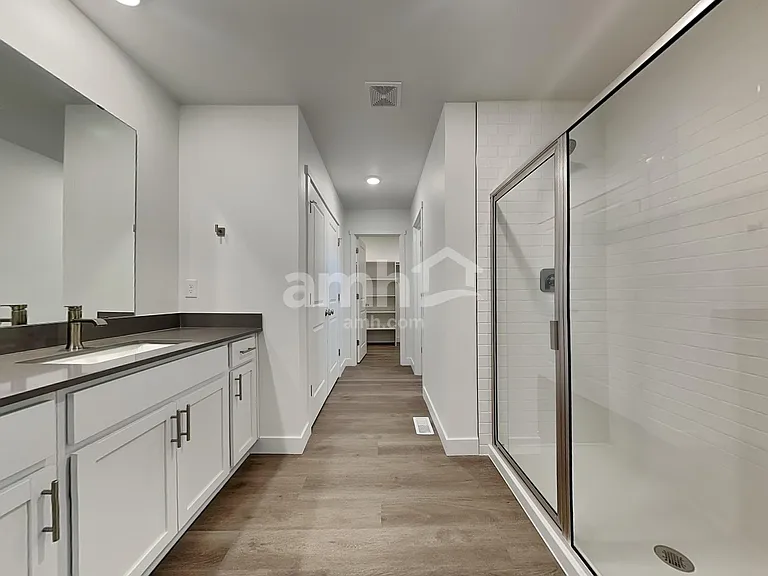 8007 Katriel Ct SW — Photo 13