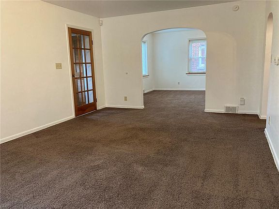 4th image of 2914 Auburn St