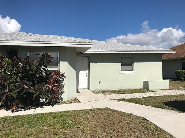 1st image of 4332 SW 7th Pl