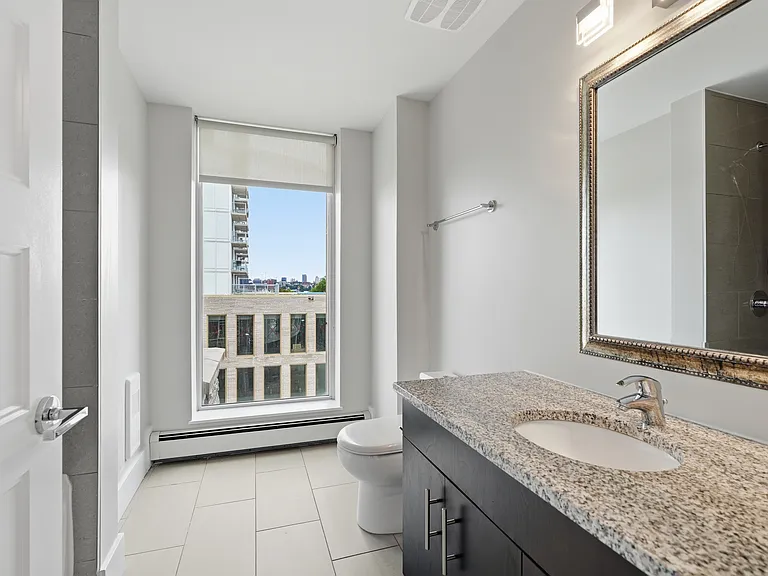 15 Kings Wharf Pl #406 — Photo 21