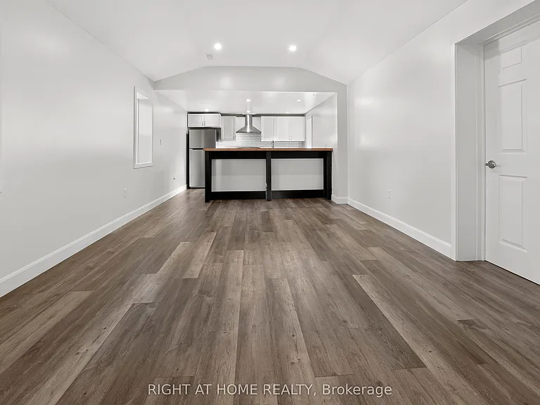 279 Darling St #2 — Photo 8