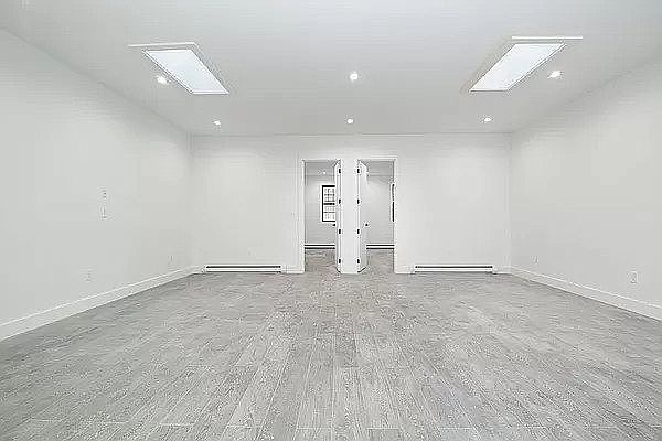 1st image of 195 Johnson Ave #1