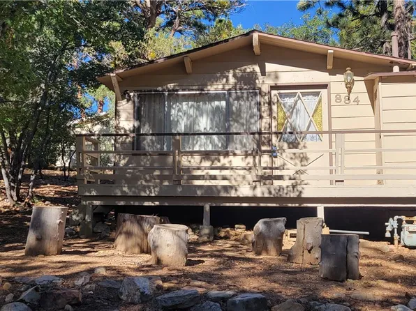 884 Wabash Ln, Big Bear City, CA 92386