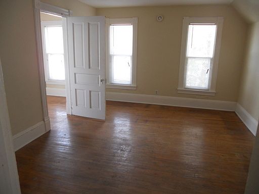 5th image of 435 Harlan Ave NE #2