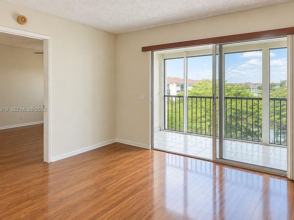 4th image of 1500 SW 131st Way APT 406N