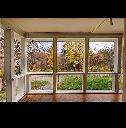 3rd image of 7643 Snell Hill Rd