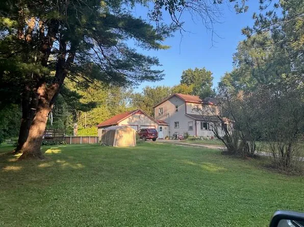 1692 Erway Rd, Hastings, MI 49058