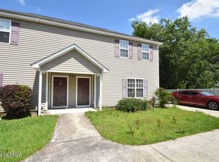 224 North St #B, Winterville, NC 28590