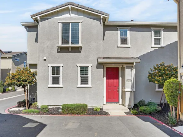 8212 Kramer Ranch Ln, Elk Grove, CA 95758