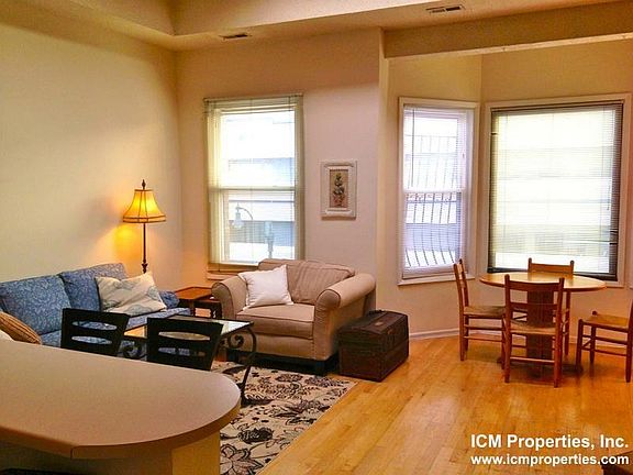 4th image of 2527 N Lincoln Ave #C4