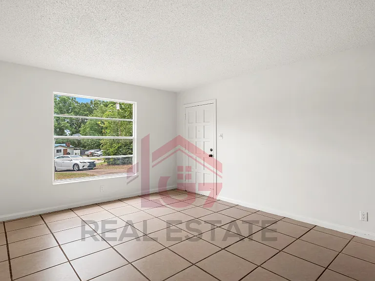 4112 Vassar Cir — Photo 25