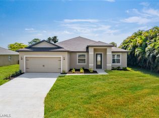833 SW 37th Terrace Cpe, Coral, FL 33914