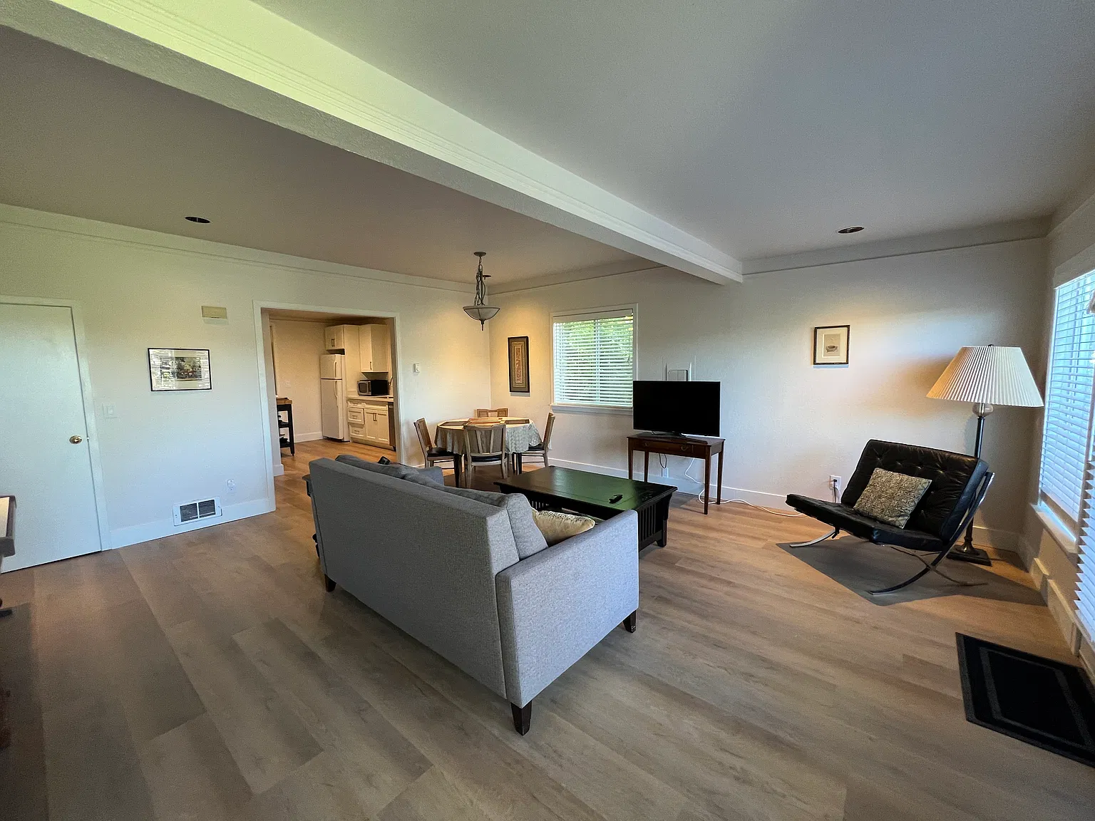 1 bed, 850 sqft, $2,395 — Photo 3