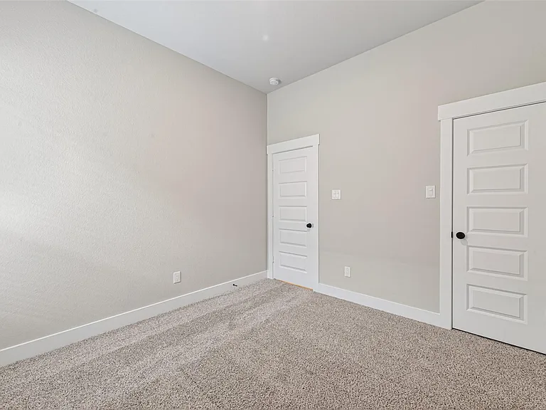 2216 Inglenook Grove Dr — Photo 46