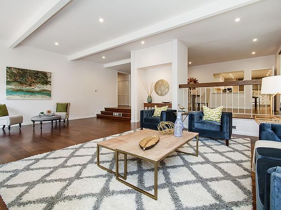 5th image of 30 Mansion Ct