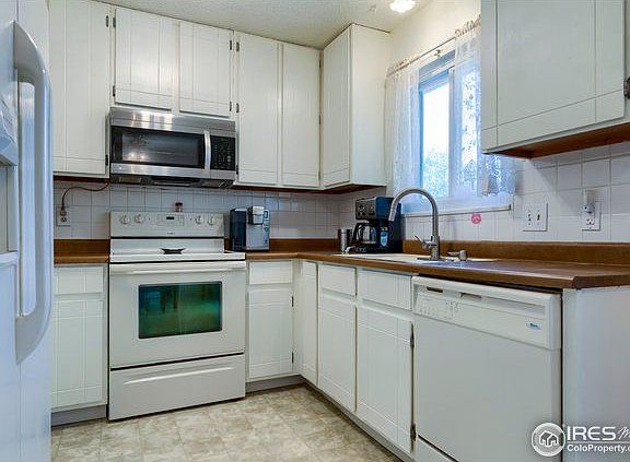 4th image of 517 46th Avenue Way