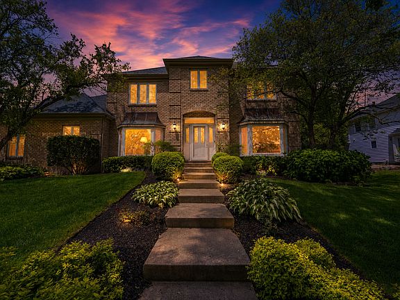 2nd image of 391 Du Pahze St