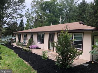 478 Tulip Ln, Hellam, PA 17406