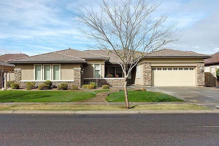 1st image of 3094 E Sierra Madre Ave