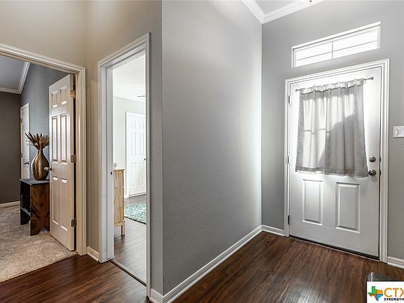 5th image of 6028 Alexandria Dr