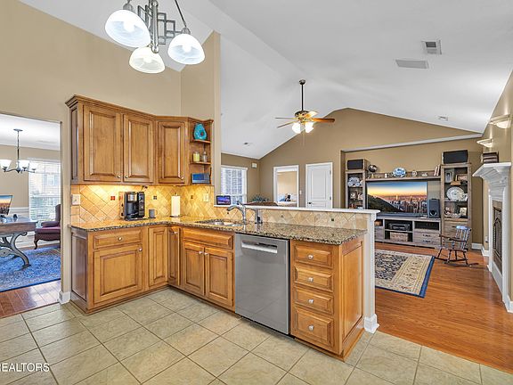 4th image of 712 Baldwin Station Ln