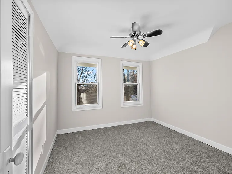 428 Bauman Ave — Photo 21