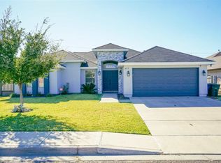 428 Royal Oaks St, Laredo, TX 78043