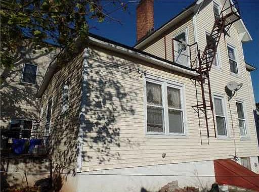 2nd image of 109 Hamilton St