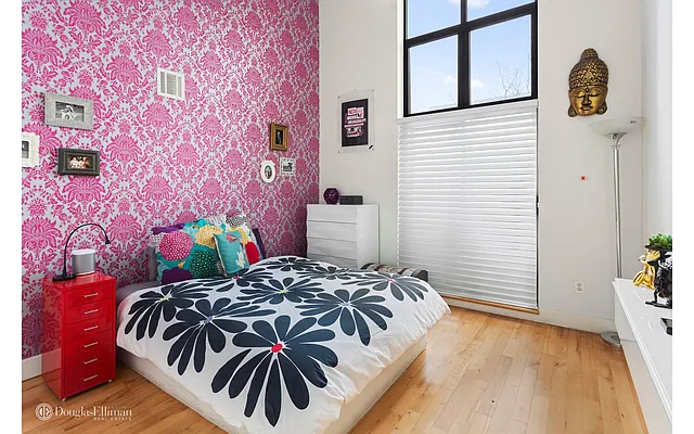 Rented by Douglas Elliman | media 26