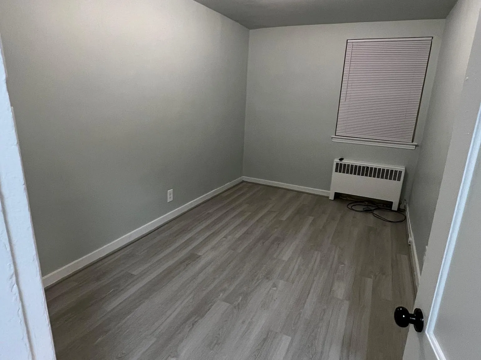 2 bed, 1000 sqft, $1,660 — Photo 2