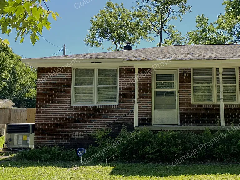3410 Bellingham Rd — Photo 2