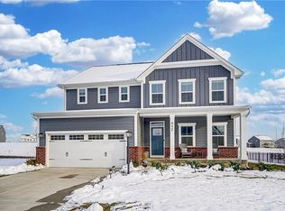 912 Acorn Dr, Dayton, OH 45440
