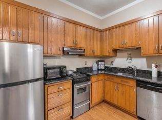 140 Chestnut St APT 304, Springfield, MA 01103