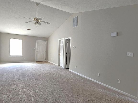 3rd image of 340 Greendale Pl