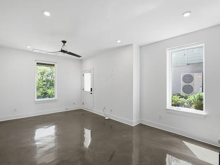1115 Ozark St — Photo 20