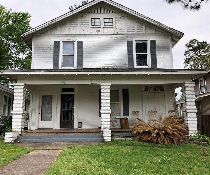 1st image of 411 Dalzell St