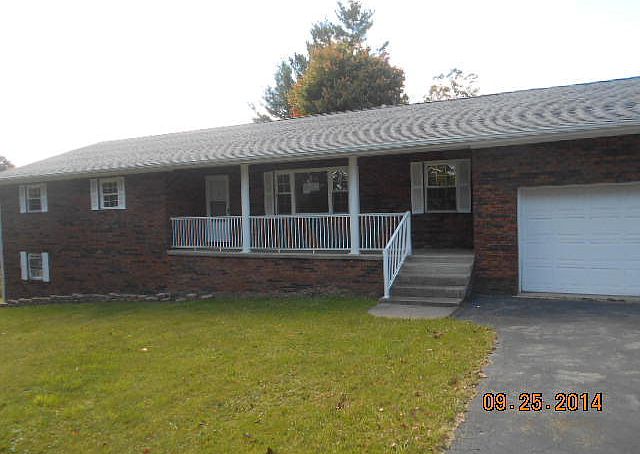 1st image of 120 Munich Ct
